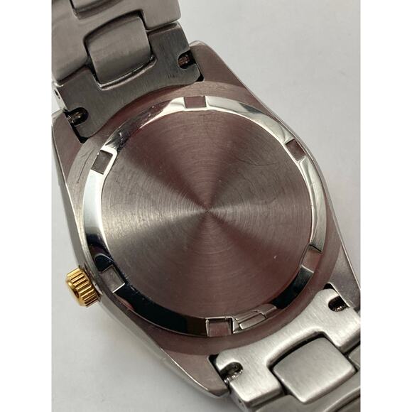 Time America Womens Mens Watch 28mm New Battery Wrist Size 6 Gold Silver Tones - Picture 10 of 11